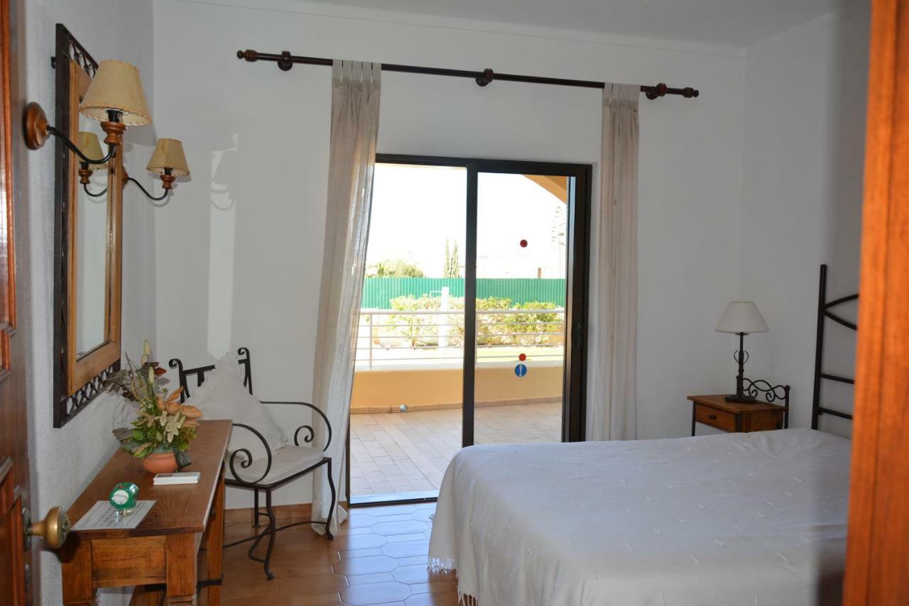 Villa Paraiso - 4 Bedrooms And Pool Albufeira Exterior photo